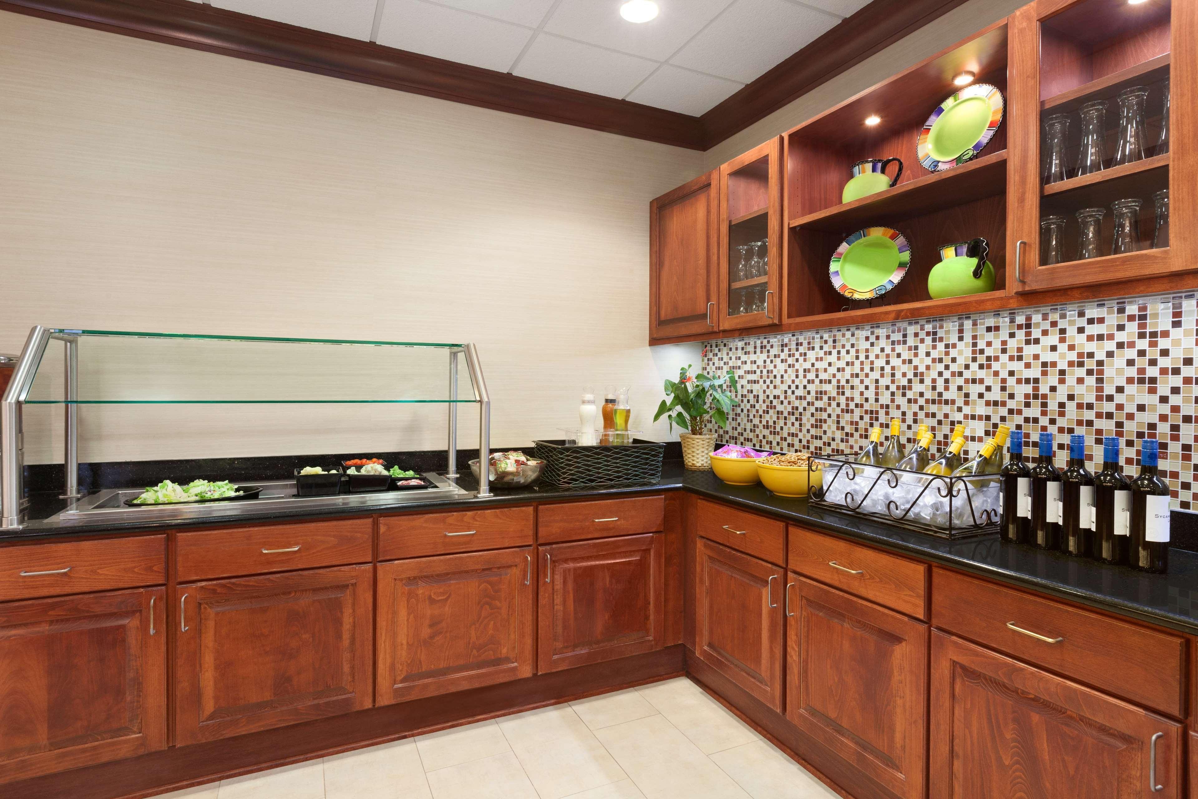 Homewood Suites Μέντφορντ Εξωτερικό φωτογραφία