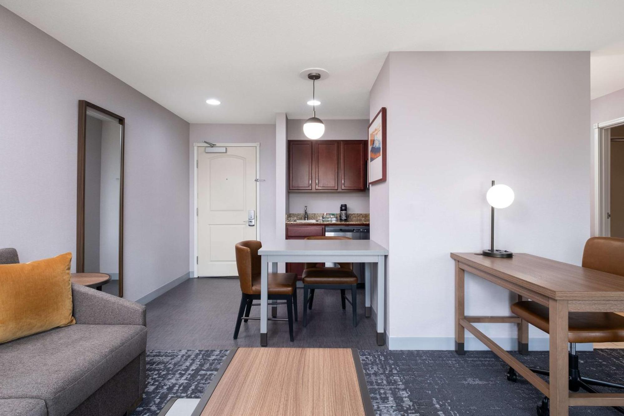 Homewood Suites Μέντφορντ Εξωτερικό φωτογραφία
