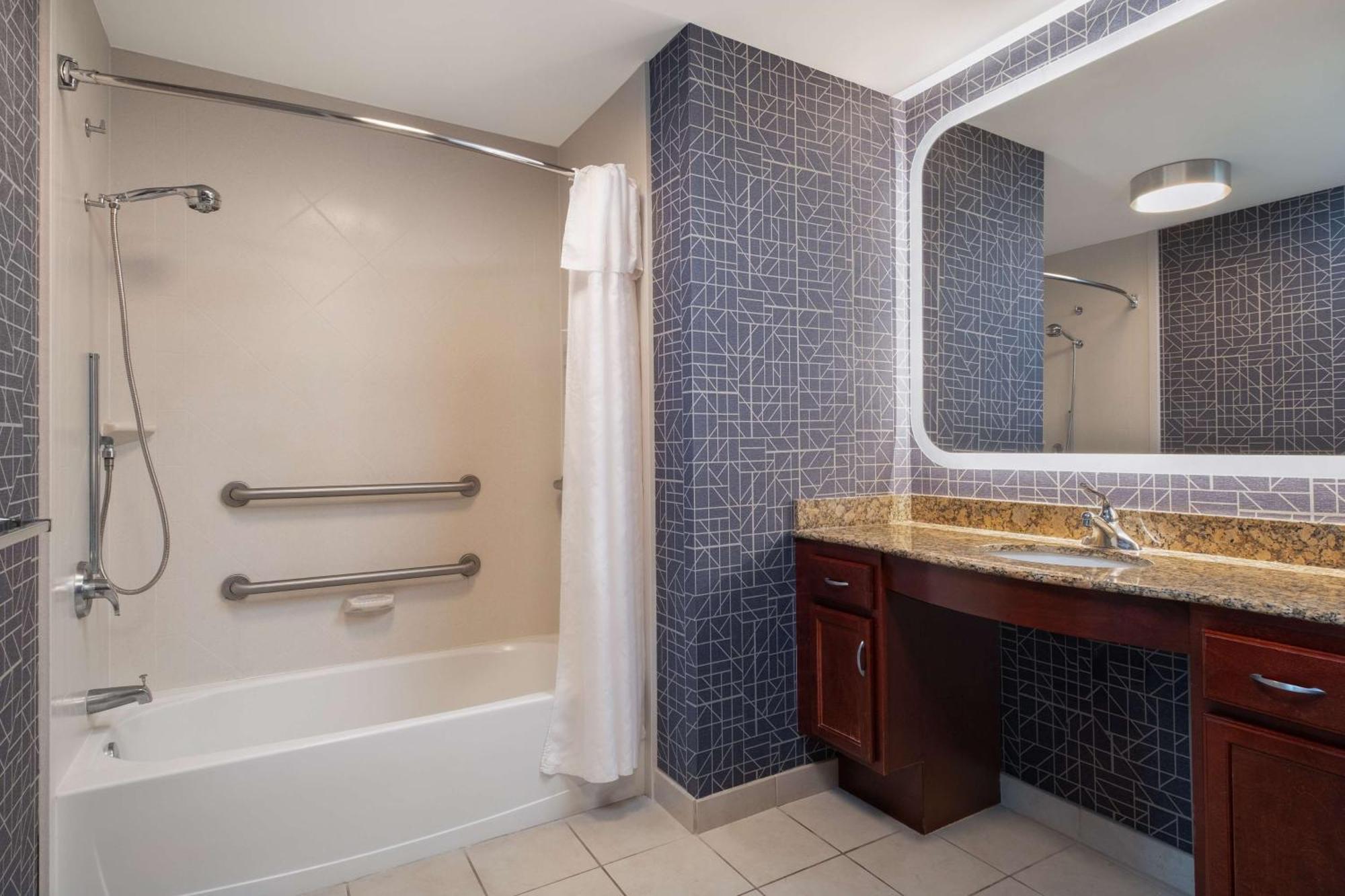 Homewood Suites Μέντφορντ Εξωτερικό φωτογραφία