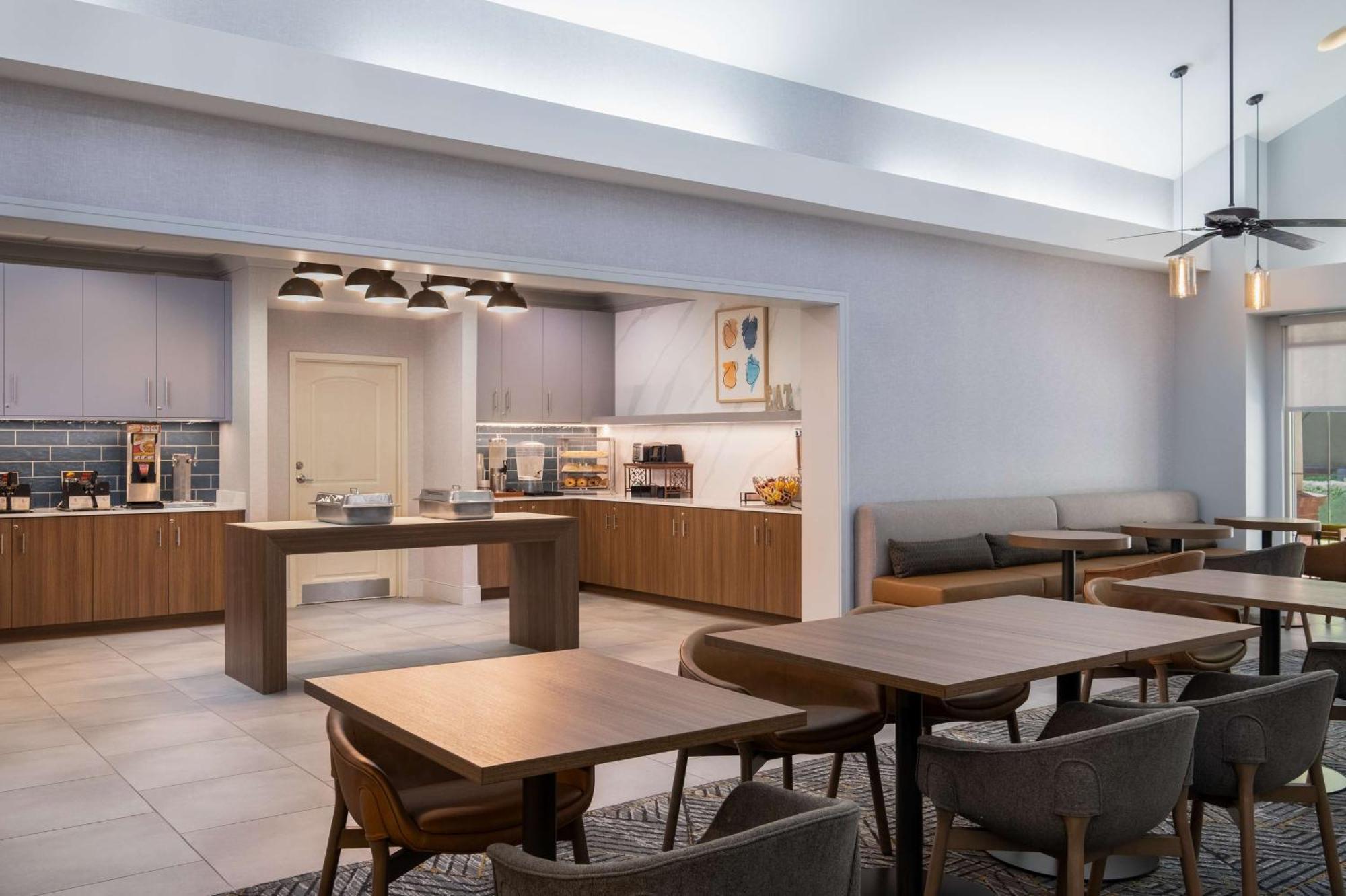 Homewood Suites Μέντφορντ Εξωτερικό φωτογραφία