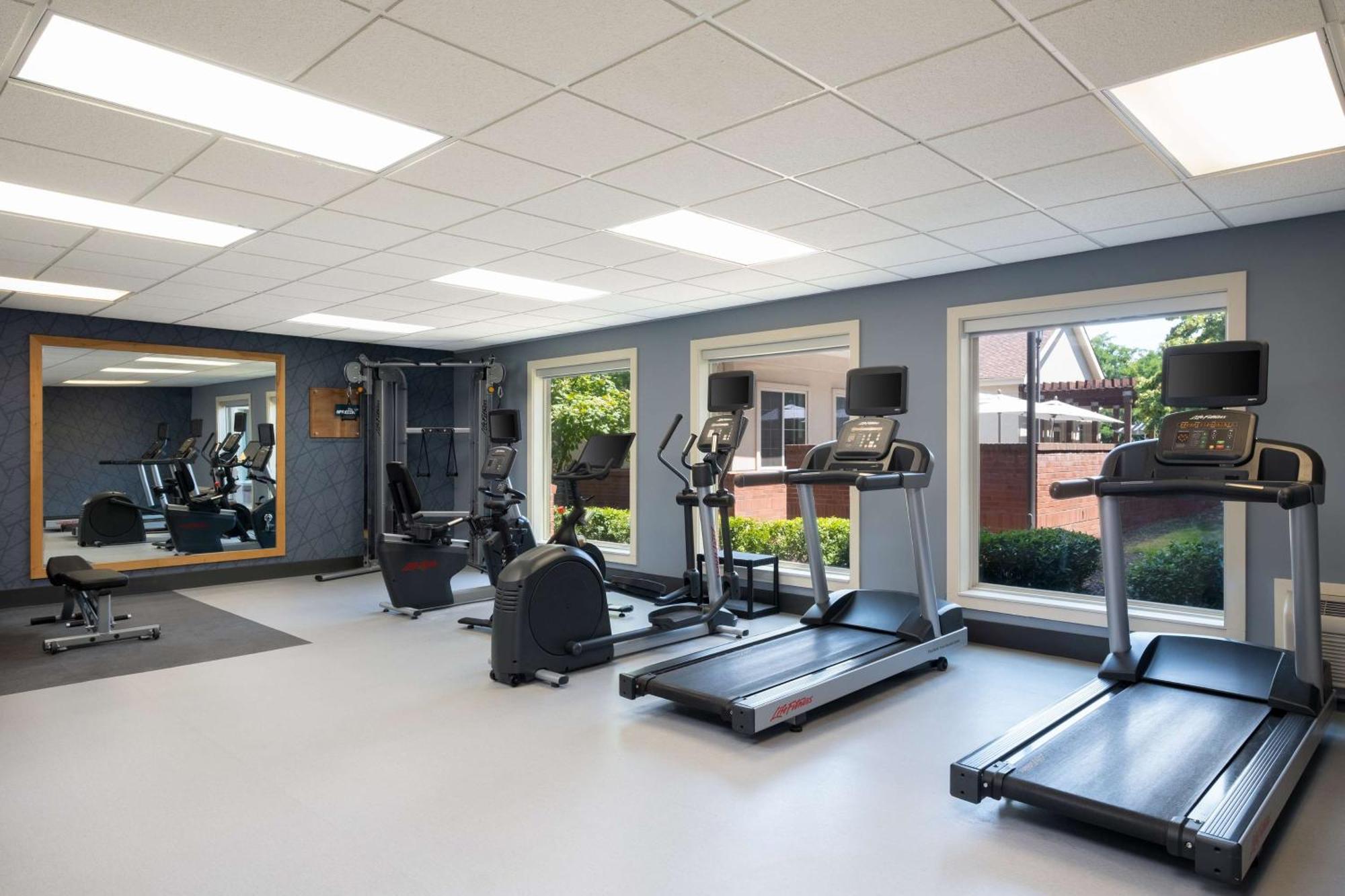 Homewood Suites Μέντφορντ Εξωτερικό φωτογραφία