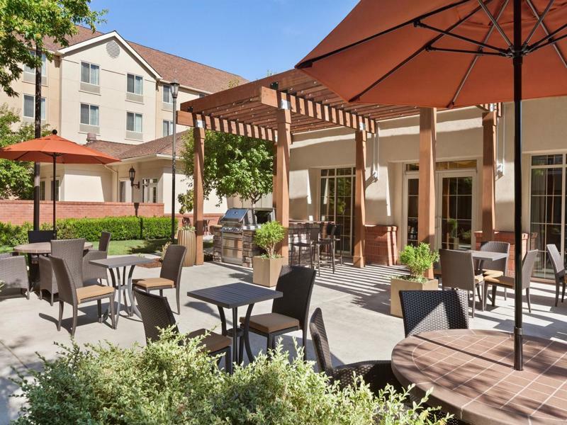 Homewood Suites Μέντφορντ Εξωτερικό φωτογραφία